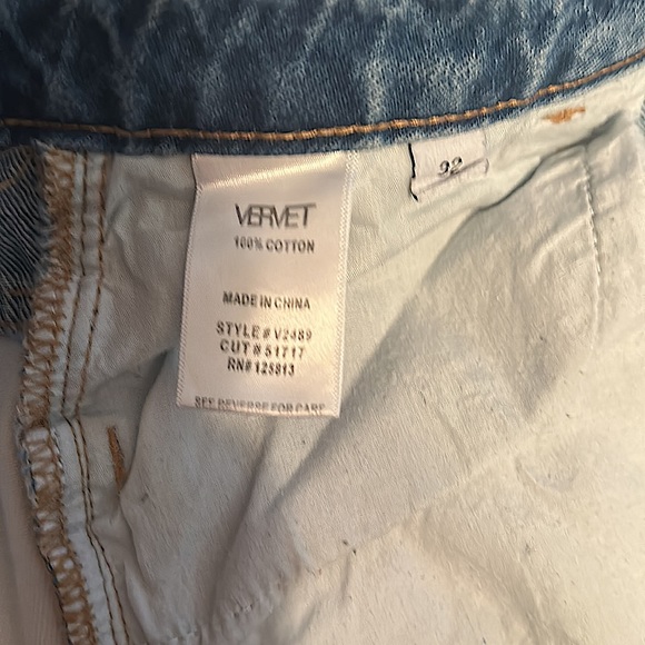 VERVET Super High Rise Straight Crop W Side Blocking Panel - Picture 11 of 12